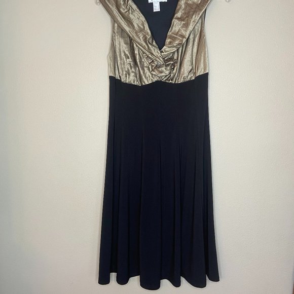 BRAND NEW, NEVER WORN JOSEPH RIBKOFF DRESS size 6 - Picture 3 of 3